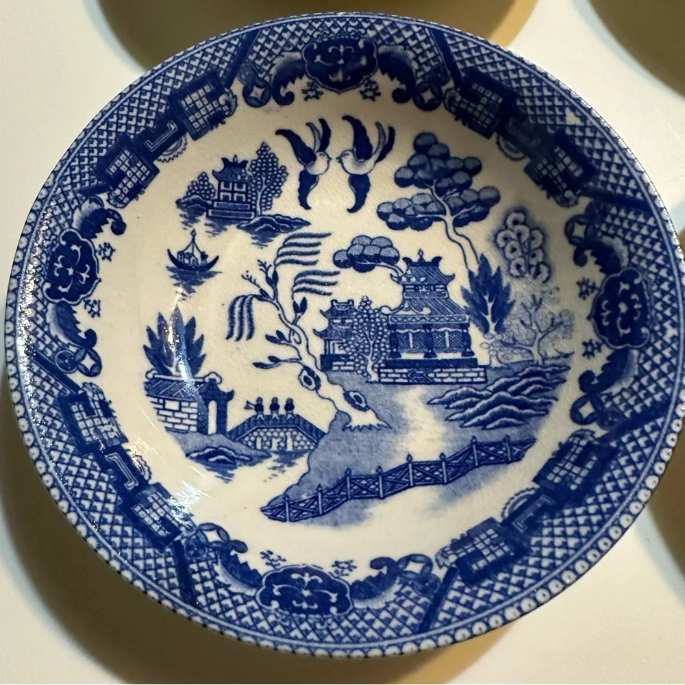 Four Blue Willow Vintage Fruit Bowls Made In Japan